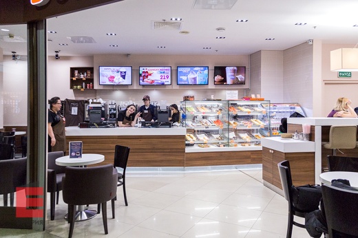 Барная стойка "Dunkin Donuts". ТЦ Охотный Ряд