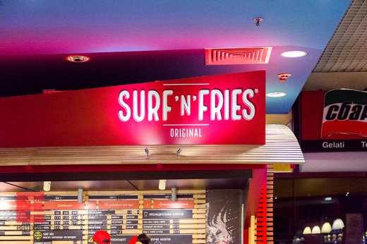 Островная стойка для кафе «Surf n' FRIES»
